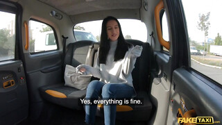 Fake Taxi - Alyssa Bounty análba tolva