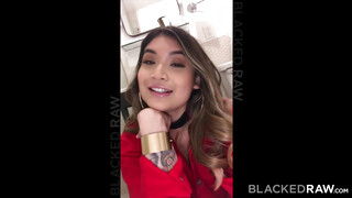 Brenna Sparks és a csoki himbilimbi