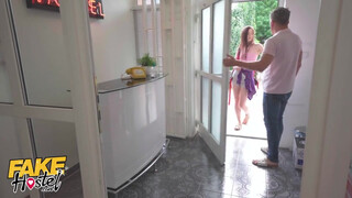 Fake Hostel - Tini csajok megdöngetve alaposan