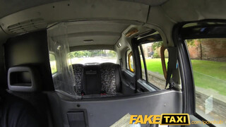 FakeTaxi - Dögös lengyel hölgyemény megrakva