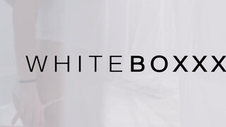 WhiteBoxxx - Zazie Skymm a magyar picsa popsiba kefélve