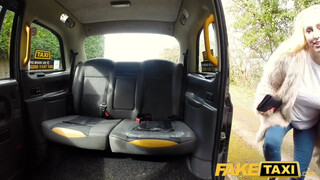 Fake Taxi - Méretes didkós világos szőke megkefélve