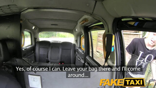 FakeTaxi - skót lány a szabadban is szereti