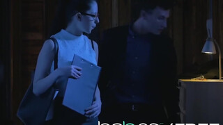 Rebecca Volpetti hatalmas dákót kap a popsijába