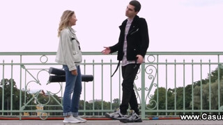 Casual Tini Szex - fullos néger kiscsaj és a barátja