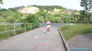 Public Agent - Hatalmas kannás formás seggű nőci