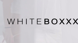 WhiteBoxxx - Darcia Lee a méretes didkós magyar kokeró csajszi
