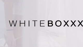 WHITEBOXXX - Francys Belle a hatalmas keblű spiné
