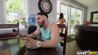 BANGBROS - Crystal Chase a méretes didkós spanyol kisasszony