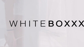 WHITEBOXXX - Liya Silver a gyönyörű csöcsös bige