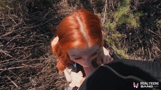 Szexy vörös tini Madi Collins kibelezi a puncáját és alaposan megdugja a méretes kárója